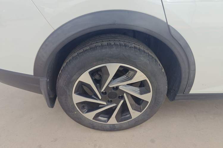 Used Dongfeng Aeolus Yixuan GS 2020 230T Automatic Cool Edition Right Rear Wheel Hub