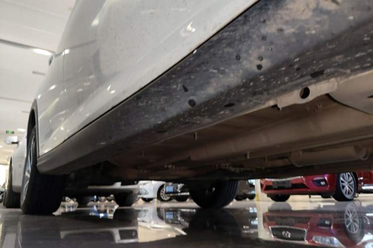 Used Dongfeng Aeolus Yixuan GS 2020 230T Automatic Yueyu Version Right Side Sill