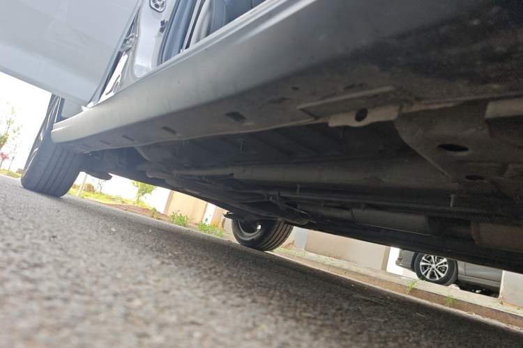 Used Dongfeng Aeolus Yixuan GS 2020 230T Automatic Yueyu Version Right Side Sill