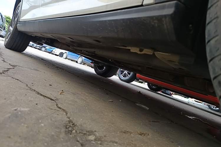 Used Dongfeng Aeolus Yixuan GS 2020 230T Automatic Yueyu Version Right Side Sill