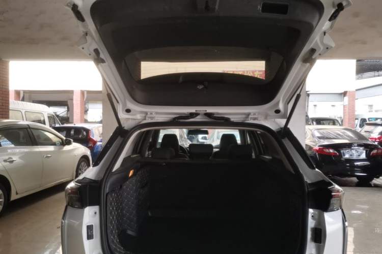 Used Dongfeng Aeolus Yixuan GS 2020 230T Automatic Yueyu Version Trunk