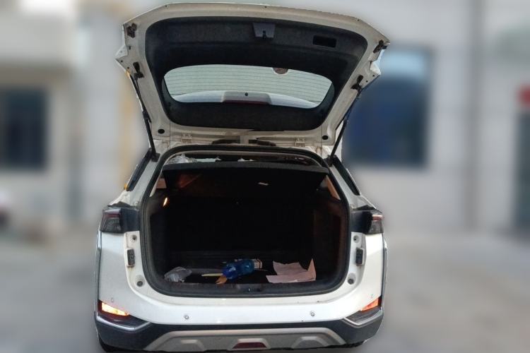 Used Dongfeng Aeolus Yixuan GS 2020 230T Automatic Cool Edition Trunk