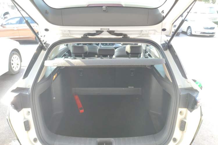 Used Dongfeng Aeolus Yixuan GS 2020 230T Automatic Yueyu Version Trunk