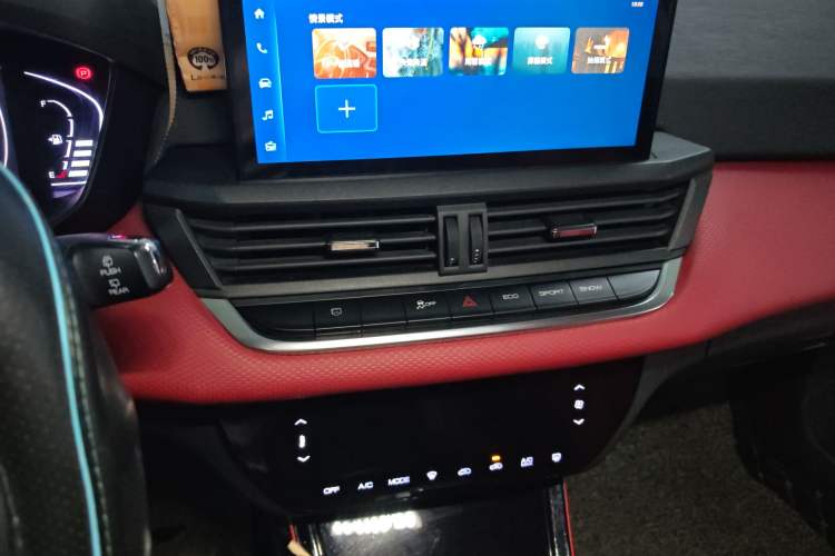 Used Dongfeng Aeolus Yixuan GS 2021 230T Automatic Star-Chasing Warrior Edition Audio And AC Panel