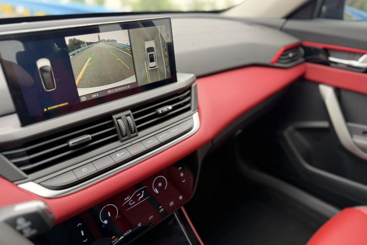 Used Dongfeng Aeolus Yixuan GS 2021 230T Automatic Star-Chasing Warrior Edition Audio And AC Panel