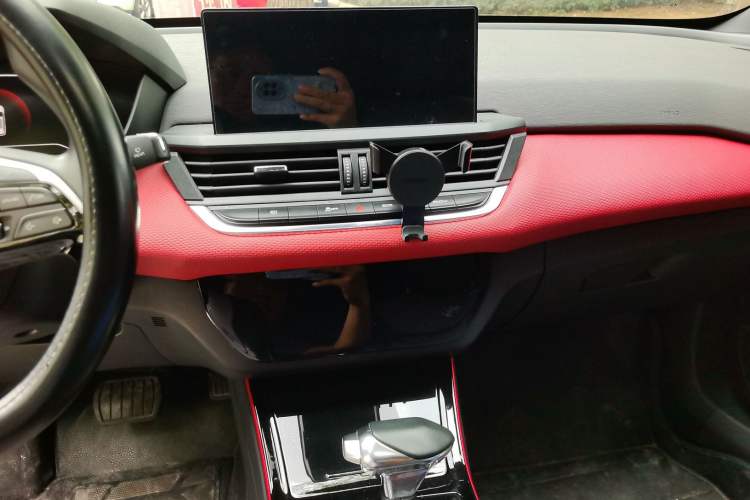 Used Dongfeng Aeolus Yixuan GS 2021 230T Automatic Zuiyao Wushu Edition Audio And AC Panel