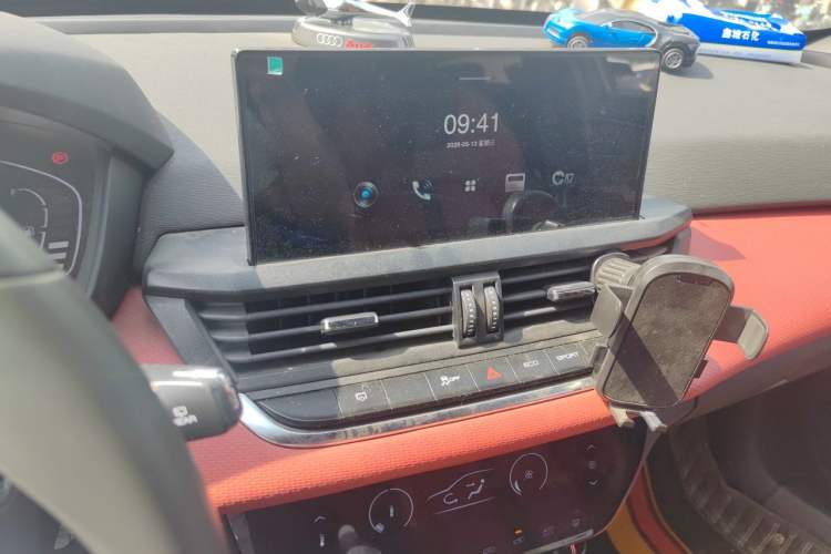 Used Dongfeng Aeolus Yixuan GS 2021 230T Automatic Zuiyao Wushu Edition Audio And AC Panel
