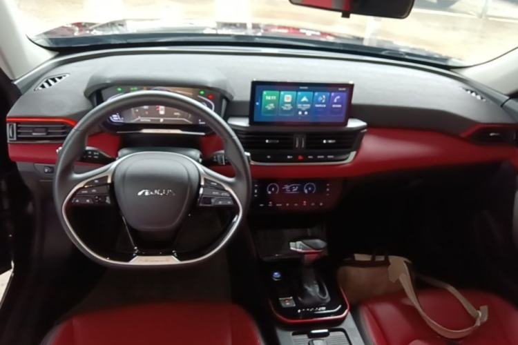 Used Dongfeng Aeolus Yixuan GS 2021 230T Automatic Star-Chasing Warrior Edition Center Console
