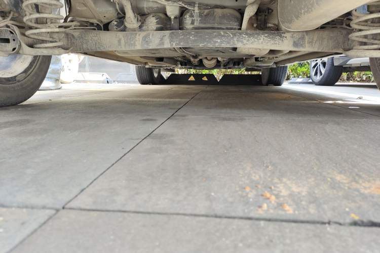 Used Dongfeng Aeolus Yixuan GS 2021 230T Automatic Chasing the Moon Edition Chassis Rear