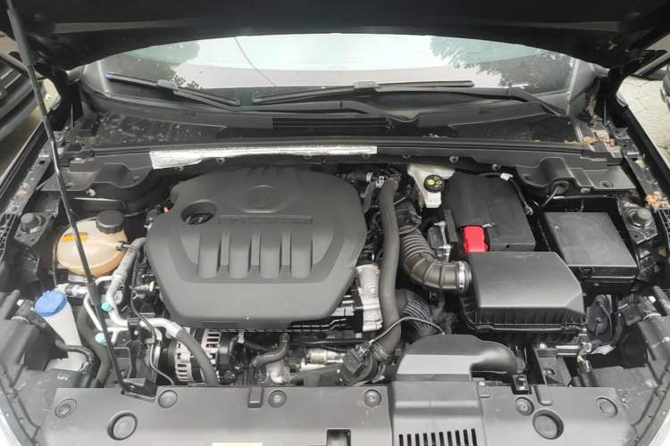 Used Dongfeng Aeolus Yixuan GS 2021 230T Automatic Zuiyao Wushu Edition Engine Bay
