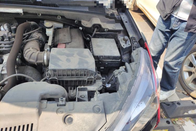 Used Dongfeng Aeolus Yixuan GS 2021 230T Automatic Chasing the Moon Edition Engine Bay Left