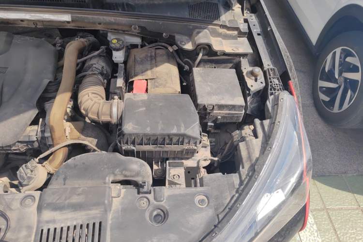 Used Dongfeng Aeolus Yixuan GS 2021 230T Automatic Zuiyao Wushu Edition Engine Bay Left