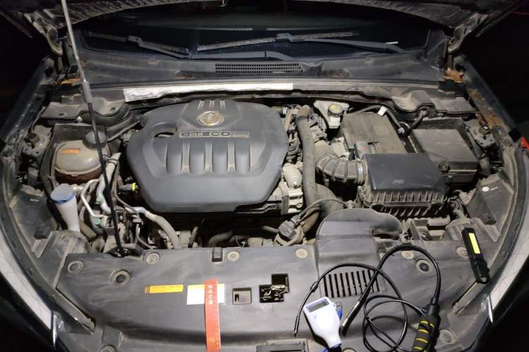 Used Dongfeng Aeolus Yixuan GS 2021 230T Automatic Star-Chasing Edition Engine Bay