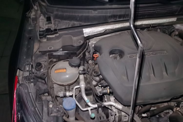 Used Dongfeng Aeolus Yixuan GS 2021 230T Automatic Zuiyao Wushu Edition Engine Bay Right
