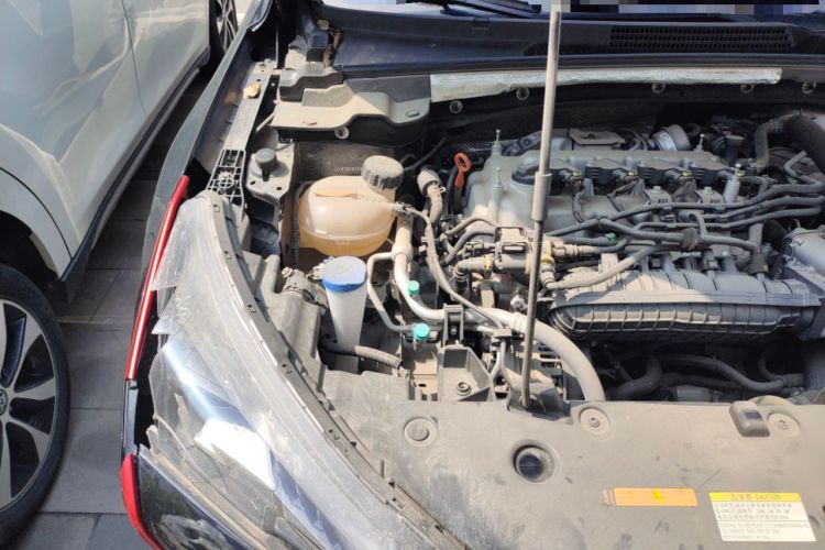 Used Dongfeng Aeolus Yixuan GS 2021 230T Automatic Chasing the Moon Edition Engine Bay Right