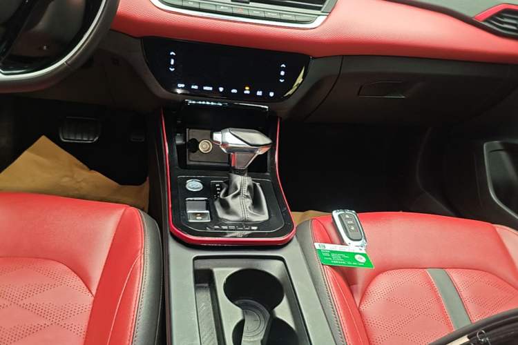 Used Dongfeng Aeolus Yixuan GS 2021 230T Automatic Zuiyao Wushu Edition Gear Lever