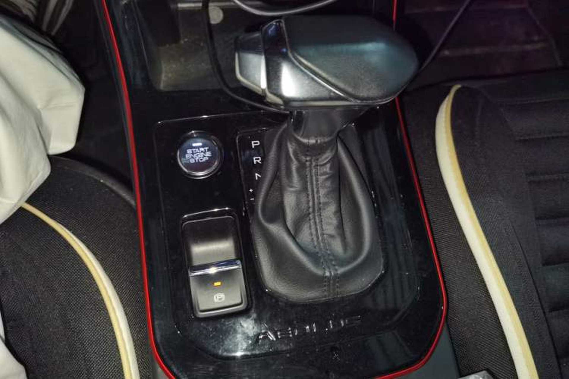 Used Dongfeng Aeolus Yixuan GS 2021 230T Automatic Star-Chasing Warrior Edition Gear Lever