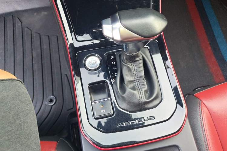 Used Dongfeng Aeolus Yixuan GS 2021 230T Automatic Zuiyao Wushu Edition Gear Lever