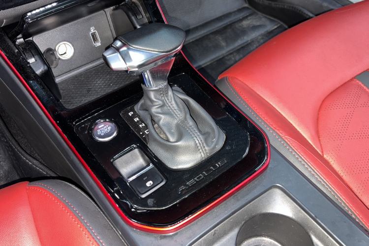 Used Dongfeng Aeolus Yixuan GS 2021 230T Automatic Zuiyao Wushu Edition Gear Lever