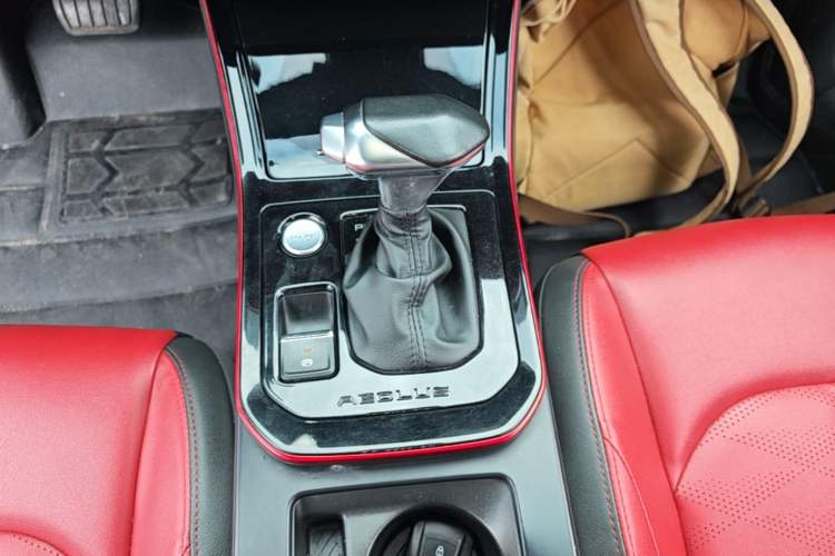 Used Dongfeng Aeolus Yixuan GS 2021 230T Automatic Zuiyao Wushu Edition Gear Lever