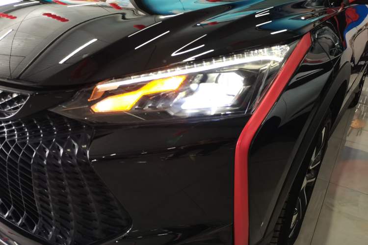 Used Dongfeng Aeolus Yixuan GS 2021 230T Automatic Zuiyao Wushu Edition Left Front Headlight
