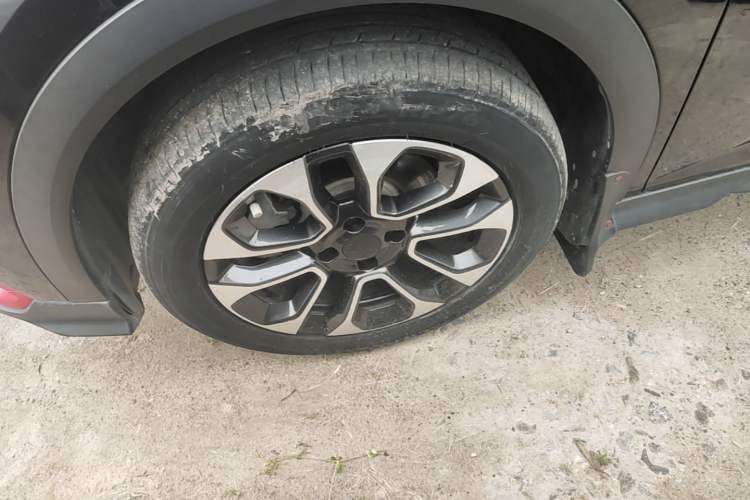 Used Dongfeng Aeolus Yixuan GS 2021 230T Automatic Zuiyao Wushu Edition Left Front Wheel Hub