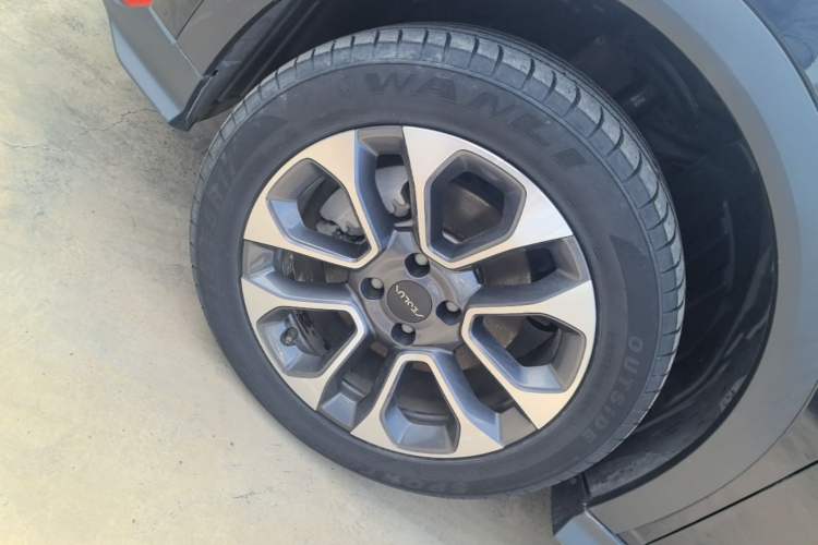 Used Dongfeng Aeolus Yixuan GS 2021 230T Automatic Zuiyao Wushu Edition Left Front Wheel Hub