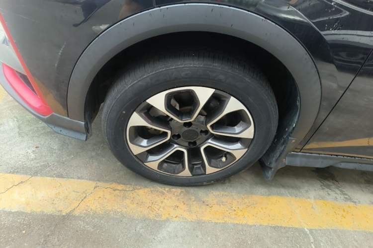 Used Dongfeng Aeolus Yixuan GS 2021 230T Automatic Zuiyao Wushu Edition Left Front Wheel Hub
