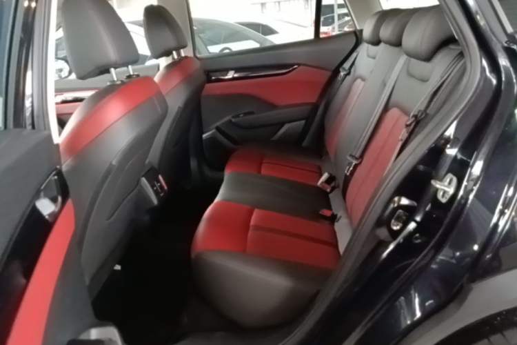 Used Dongfeng Aeolus Yixuan GS 2021 230T Automatic Star-Chasing Warrior Edition Left Rear Seat