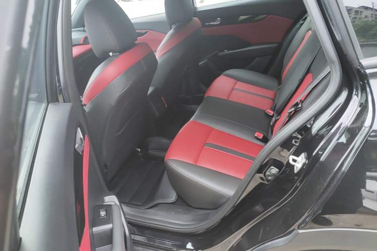 Used Dongfeng Aeolus Yixuan GS 2021 230T Automatic Zuiyao Wushu Edition Left Rear Seat