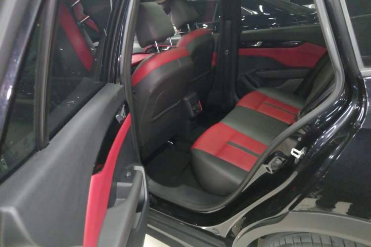 Used Dongfeng Aeolus Yixuan GS 2021 230T Automatic Zuiyao Wushu Edition Left Rear Seat