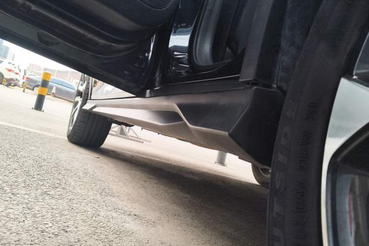 Used Dongfeng Aeolus Yixuan GS 2021 230T Automatic Zuiyao Wushu Edition Left Side Sill