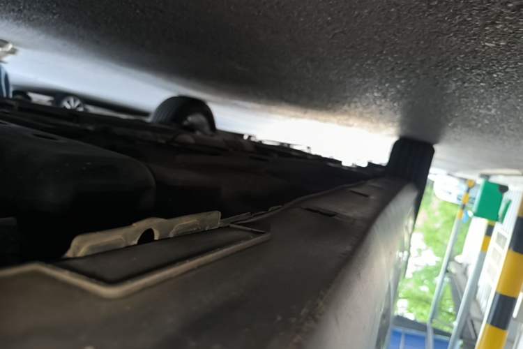 Used Dongfeng Aeolus Yixuan GS 2021 230T Automatic Star-Chasing Warrior Edition Left Side Sill
