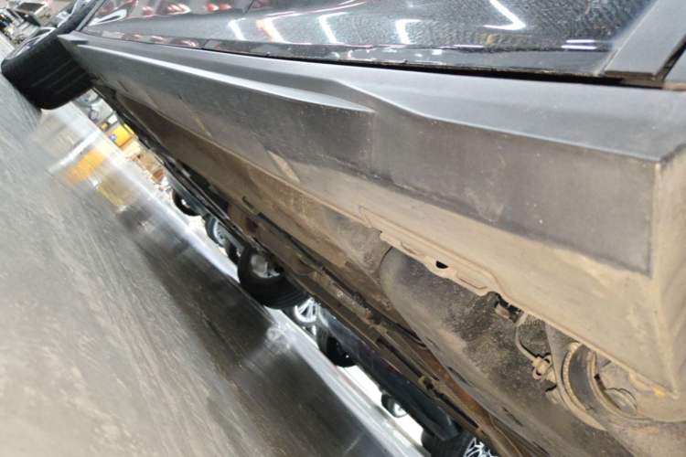 Used Dongfeng Aeolus Yixuan GS 2021 230T Automatic Zuiyao Wushu Edition Left Side Sill