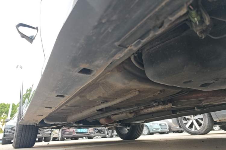 Used Dongfeng Aeolus Yixuan GS 2021 230T Automatic Zuiyao Wushu Edition Left Side Sill