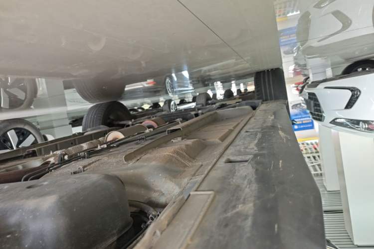 Used Dongfeng Aeolus Yixuan GS 2021 230T Automatic Zuiyao Wushu Edition Left Side Sill