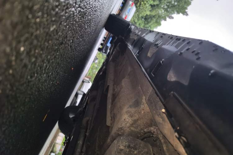 Used Dongfeng Aeolus Yixuan GS 2021 230T Automatic Zuiyao Wushu Edition Left Side Sill