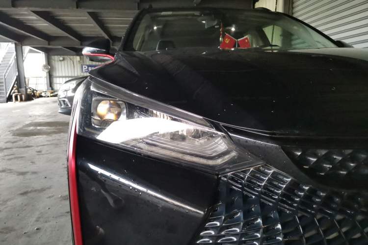 Used Dongfeng Aeolus Yixuan GS 2021 230T Automatic Star-Chasing Warrior Edition Right Front Headlight