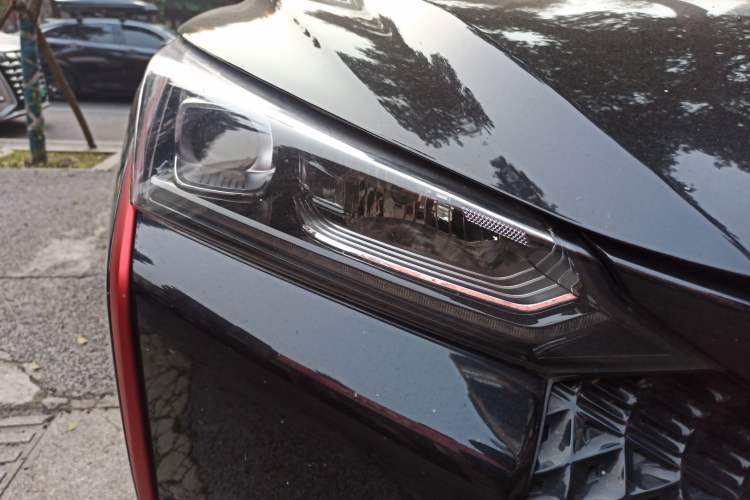 Used Dongfeng Aeolus Yixuan GS 2021 230T Automatic Star-Chasing Warrior Edition Right Front Headlight