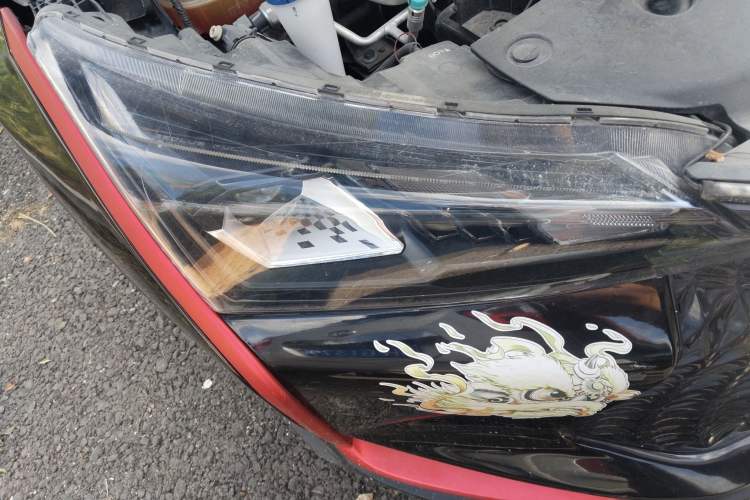 Used Dongfeng Aeolus Yixuan GS 2021 230T Automatic Zuiyao Wushu Edition Right Front Headlight