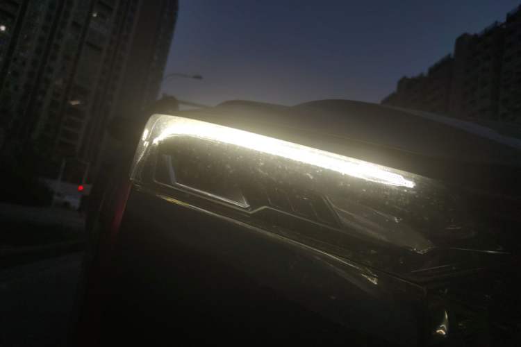 Used Dongfeng Aeolus Yixuan GS 2021 230T Automatic Zuiyao Wushu Edition Right Front Headlight