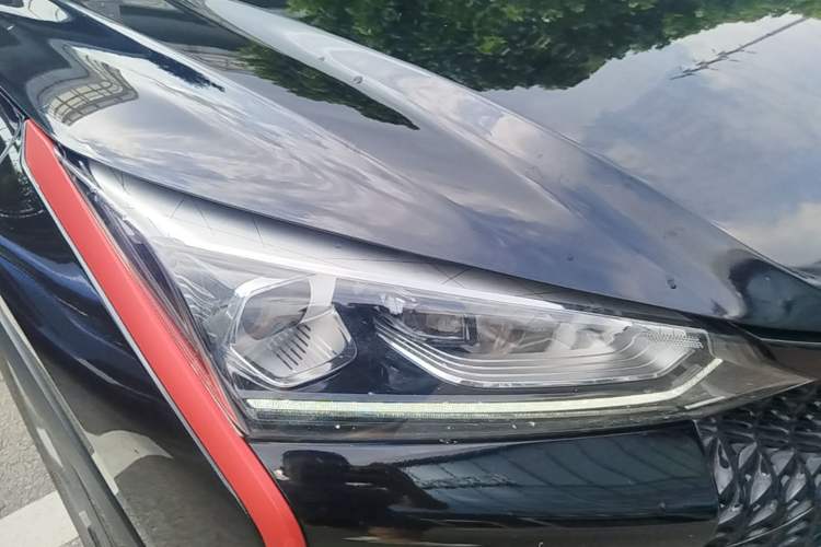 Used Dongfeng Aeolus Yixuan GS 2021 230T Automatic Star-Chasing Warrior Edition Right Front Headlight