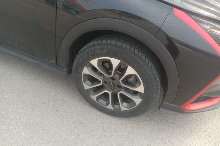 Used Dongfeng Aeolus Yixuan GS 2021 230T Automatic Zuiyao Wushu Edition Right Front Wheel Hub