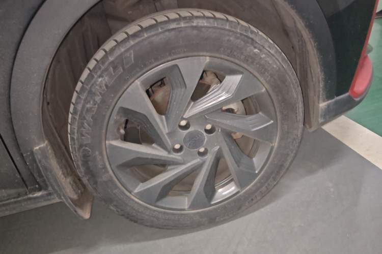 Used Dongfeng Aeolus Yixuan GS 2021 230T Automatic Star-Chasing Warrior Edition Right Front Wheel Hub
