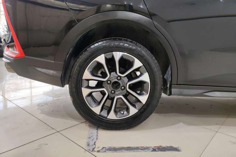 Used Dongfeng Aeolus Yixuan GS 2021 230T Automatic Zuiyao Wushu Edition Right Front Wheel Hub