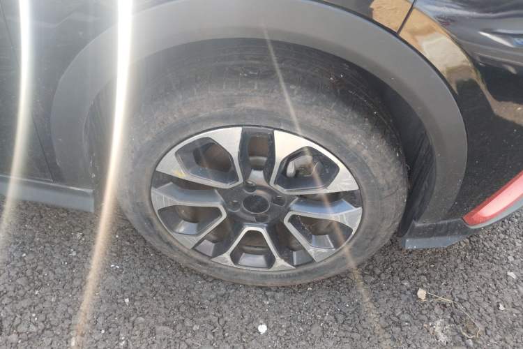 Used Dongfeng Aeolus Yixuan GS 2021 230T Automatic Zuiyao Wushu Edition Right Front Wheel Hub