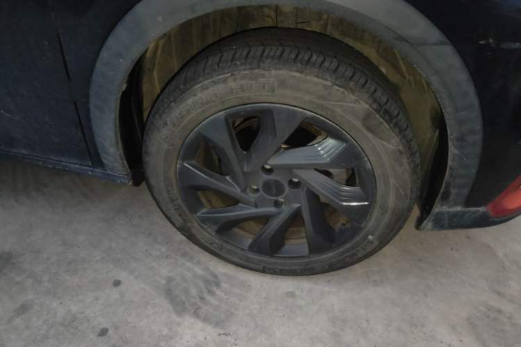 Used Dongfeng Aeolus Yixuan GS 2021 230T Automatic Star-Chasing Warrior Edition Right Front Wheel Hub