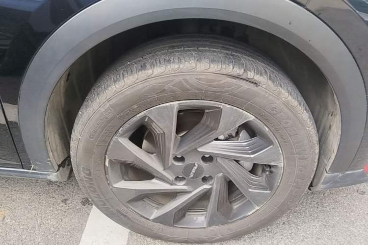 Used Dongfeng Aeolus Yixuan GS 2021 230T Automatic Star-Chasing Warrior Edition Right Front Wheel Hub