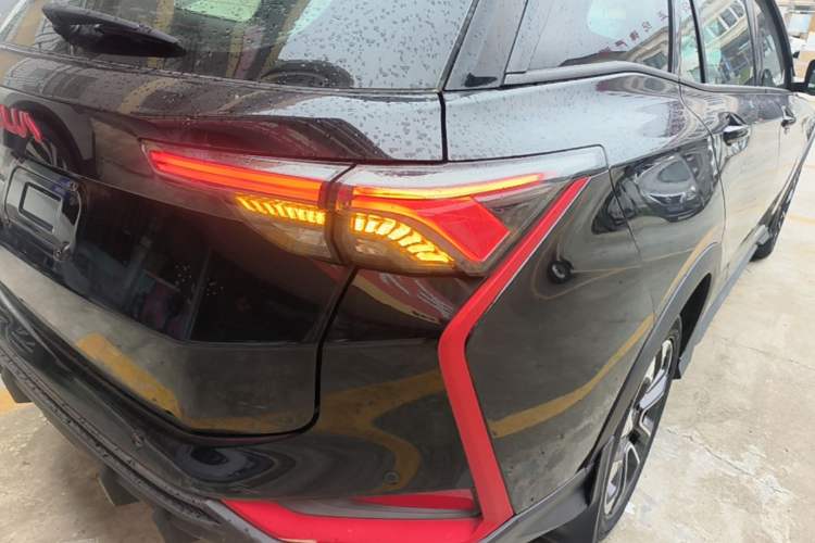 Used Dongfeng Aeolus Yixuan GS 2021 230T Automatic Zuiyao Wushu Edition Right Rear Taillight