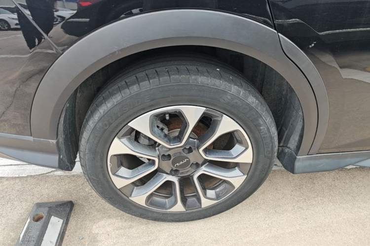 Used Dongfeng Aeolus Yixuan GS 2021 230T Automatic Zuiyao Wushu Edition Right Rear Wheel Hub